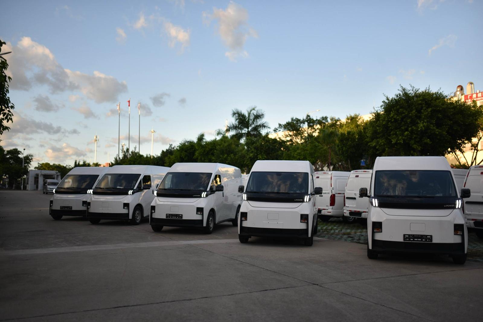 Tuki uPower — minivan eléctrica Tuki